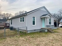 Building Photo - Heart of Conway!