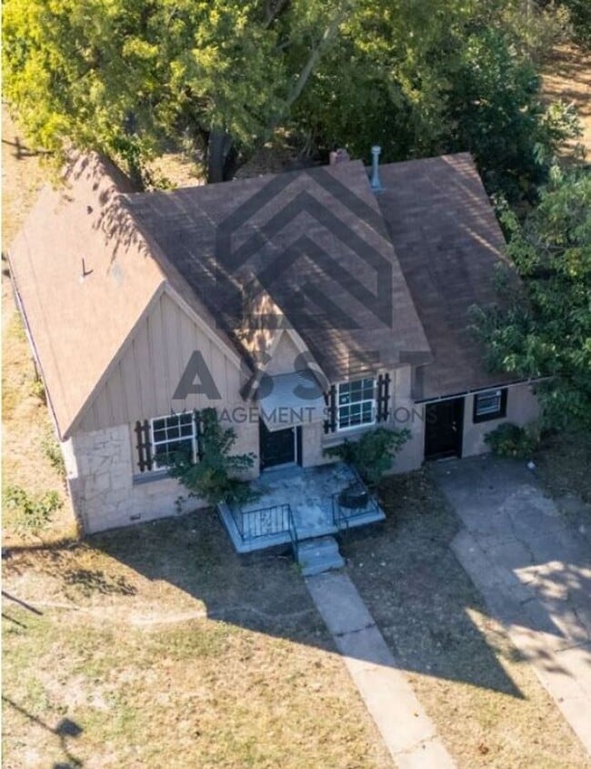 Building Photo - 4 Bedroom Available for Lease & Rent to Own!