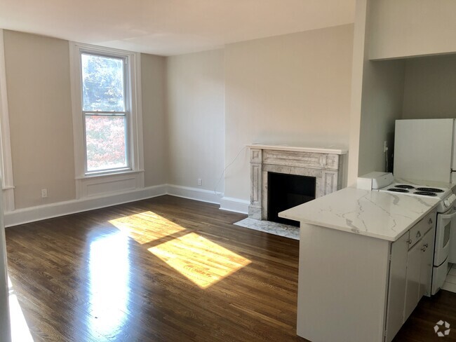 Building Photo - 415 Beacon St