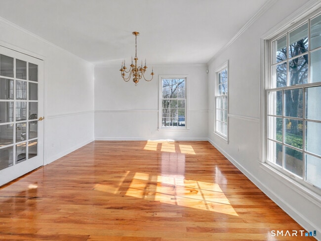 Building Photo - 553 Judd Rd