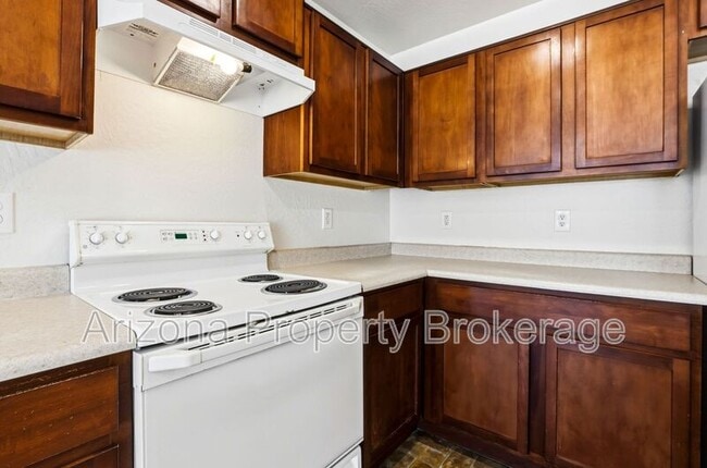 Building Photo - 3765 E Superior Rd