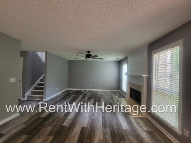 Building Photo - GORGEOUS HOME IN POPULAR HIGHLANDS AT CREEKSIDE GOLF / SWIM / TENNIS COMMUNITY