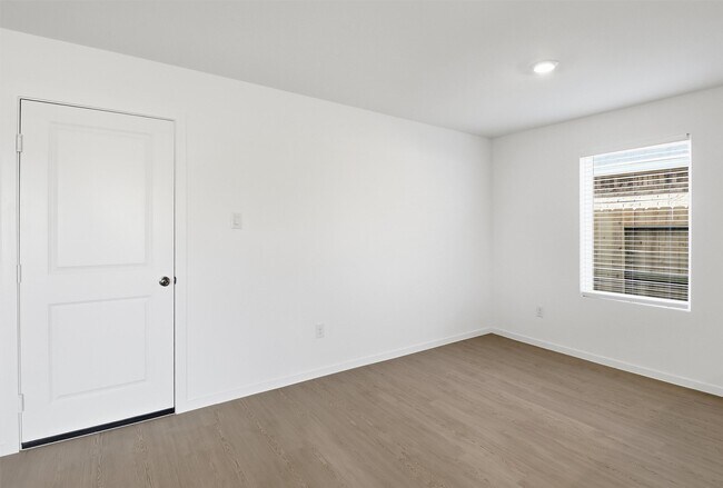 Building Photo - 26914 Dalmatian Bellflower Dr