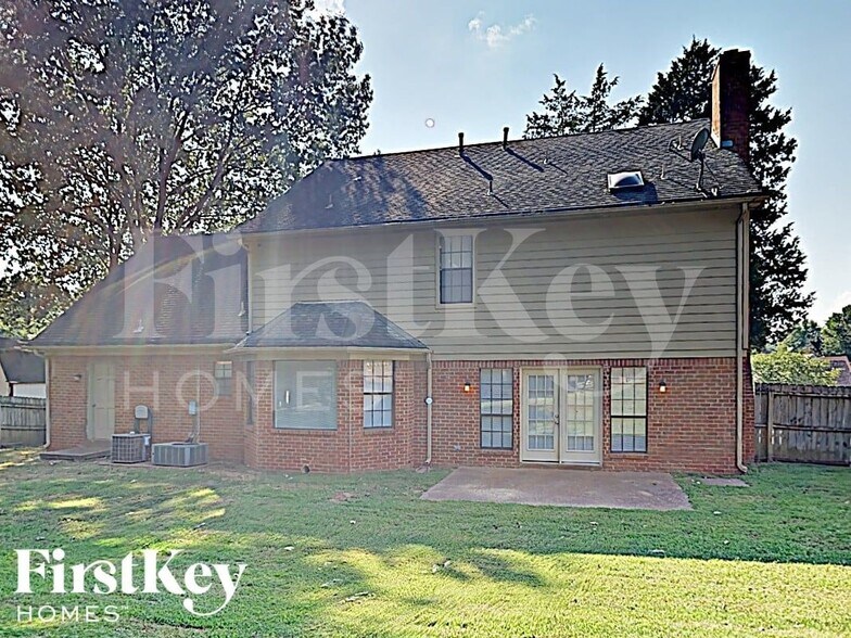 Building Photo - 3718 Old Creek Cove
