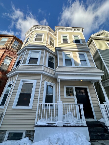 Building - Front - 143 Hillside St