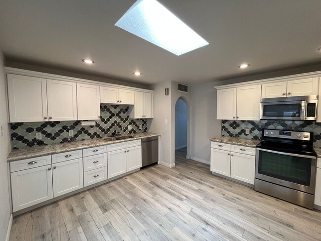 Primary Photo - $0 First Month's Rent! Beautiful Three Bed...