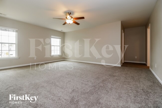 Building Photo - 353 Bradley Bend Dr