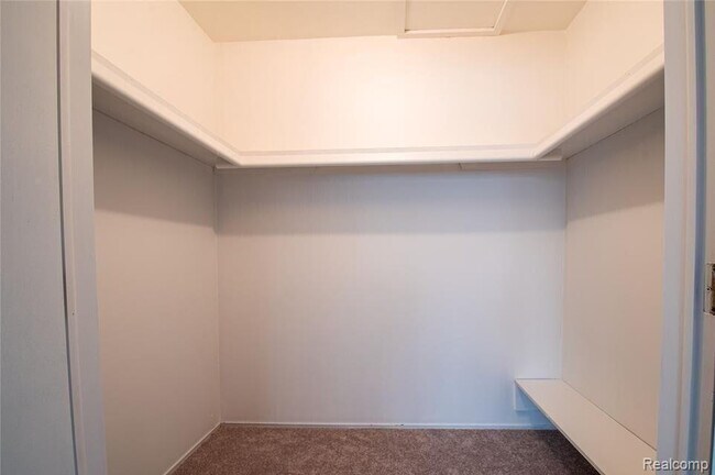 Building Photo - 22734 Chestnut Tree