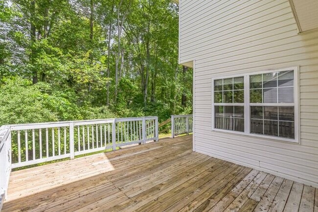Building Photo - 45808 Meadowlark Dr