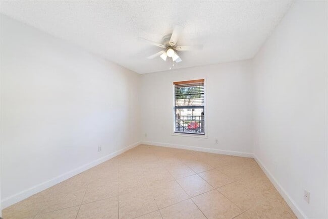 Building Photo - 9466 Boca Cove Cir