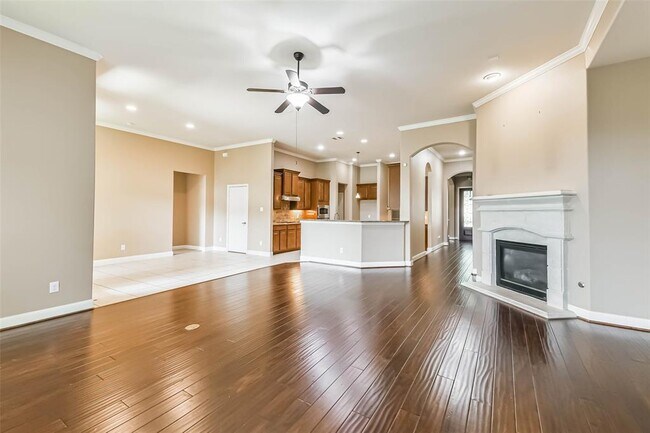 Building Photo - 13911 Desert Trace Ct