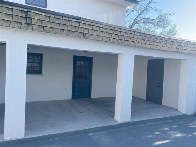 Building Photo - 821 Arrowhead Dr
