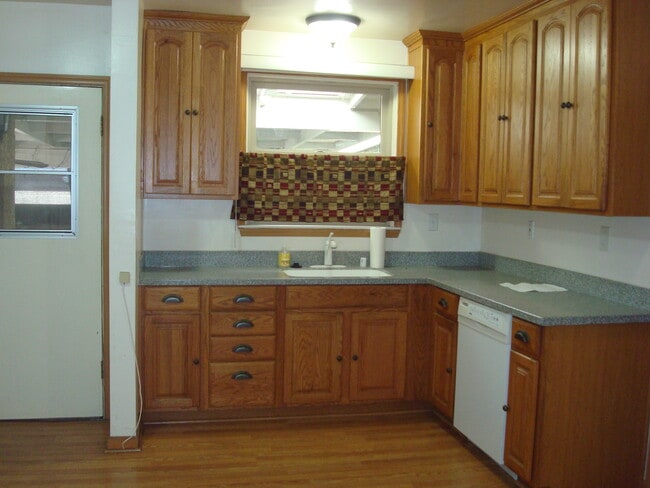 Building Photo - 4127 Ocana Ave