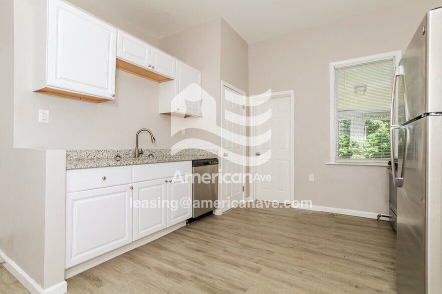 Building Photo - 1718 Garrard St