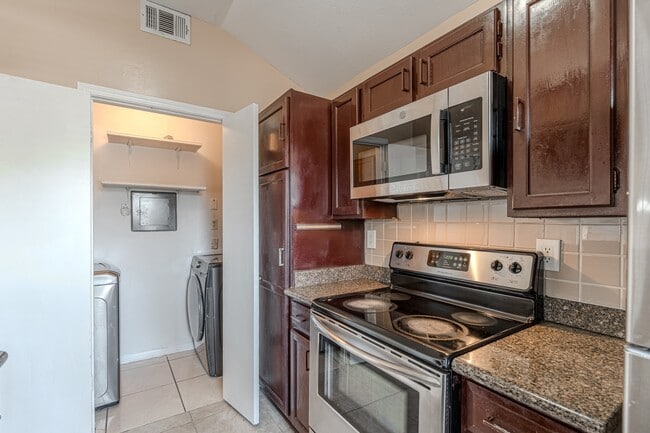 Building Photo - 3500 Tangle Brush Dr