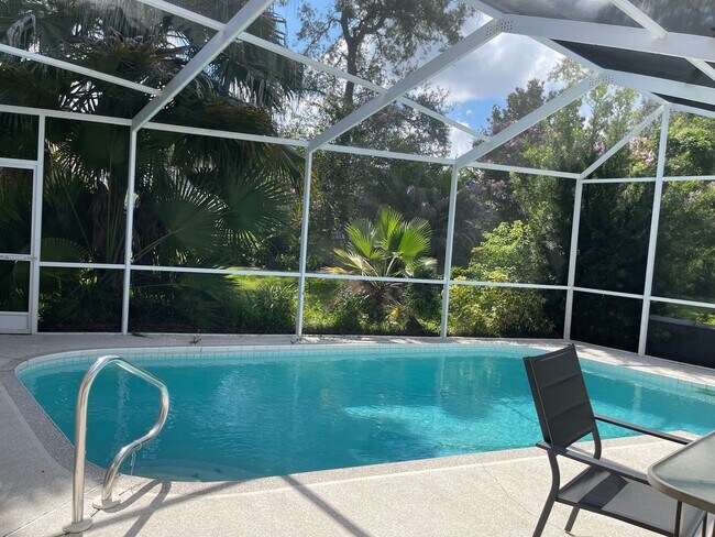 Building Photo - Spacious 3  Bedroom plus Den 3.5 baths 2 car plus golf cart garage in Timber Pines