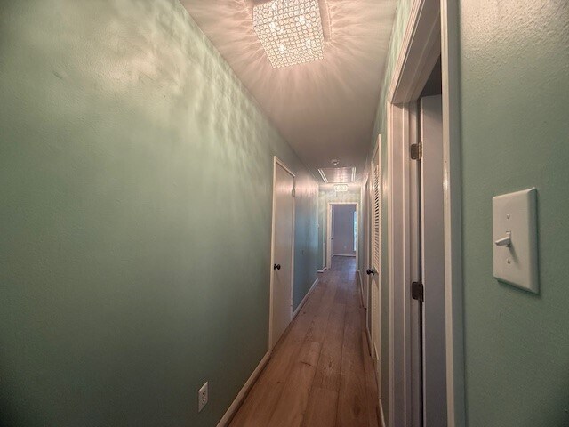 Building Photo - 5019 Oak Forest Dr