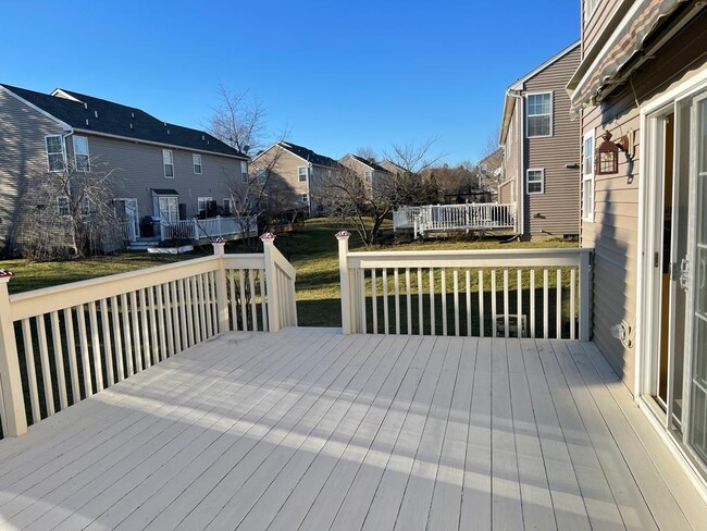Building Photo - 1588 Kennington Ln