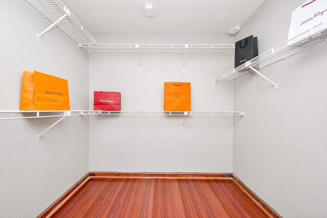 Building Photo - 11414 Chariot Dr