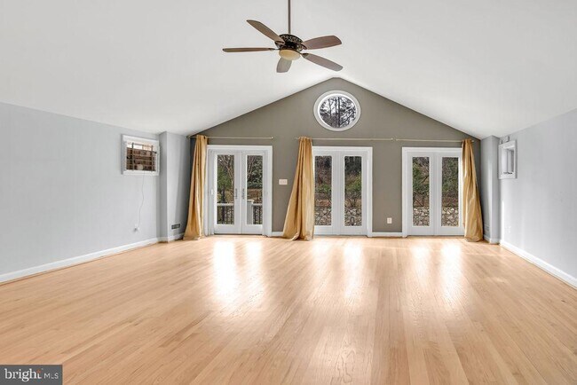 Building Photo - 5306 Bradley Blvd