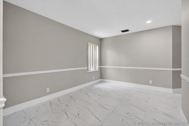 Building Photo - 106 Fox Meadow Run