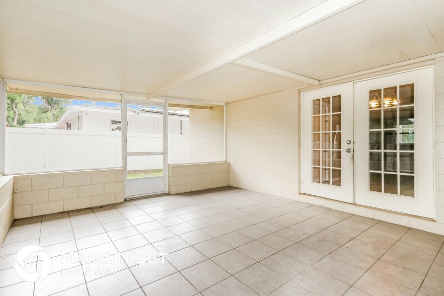 Building Photo - 609 Marianna Rd