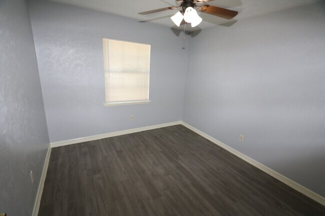 Building Photo - 3811 Cypressdale Dr
