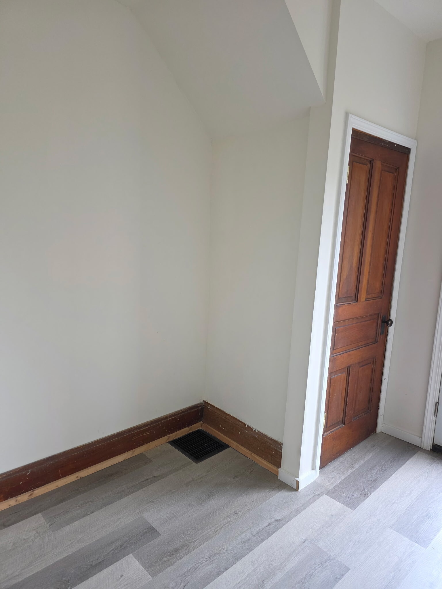 Building Photo - 409 S 3rd St