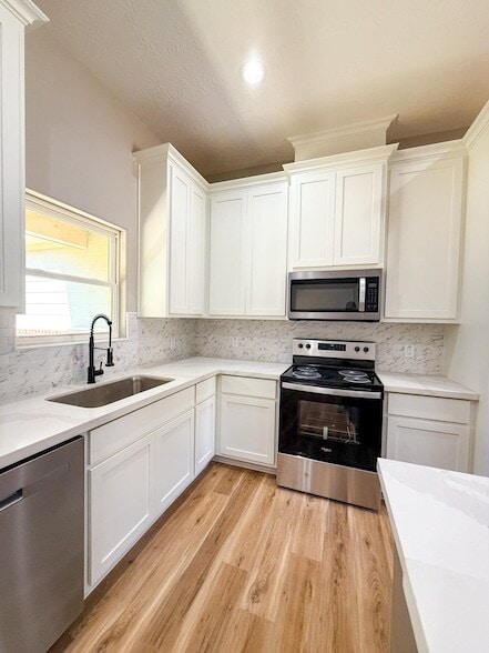 Building Photo - 780 Woodland St