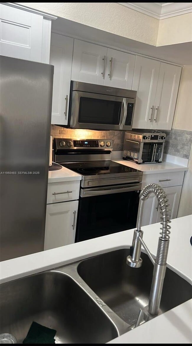 Building Photo - 15241 SW 80th St