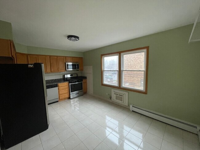 Kitchen - 8000 Grand Ave