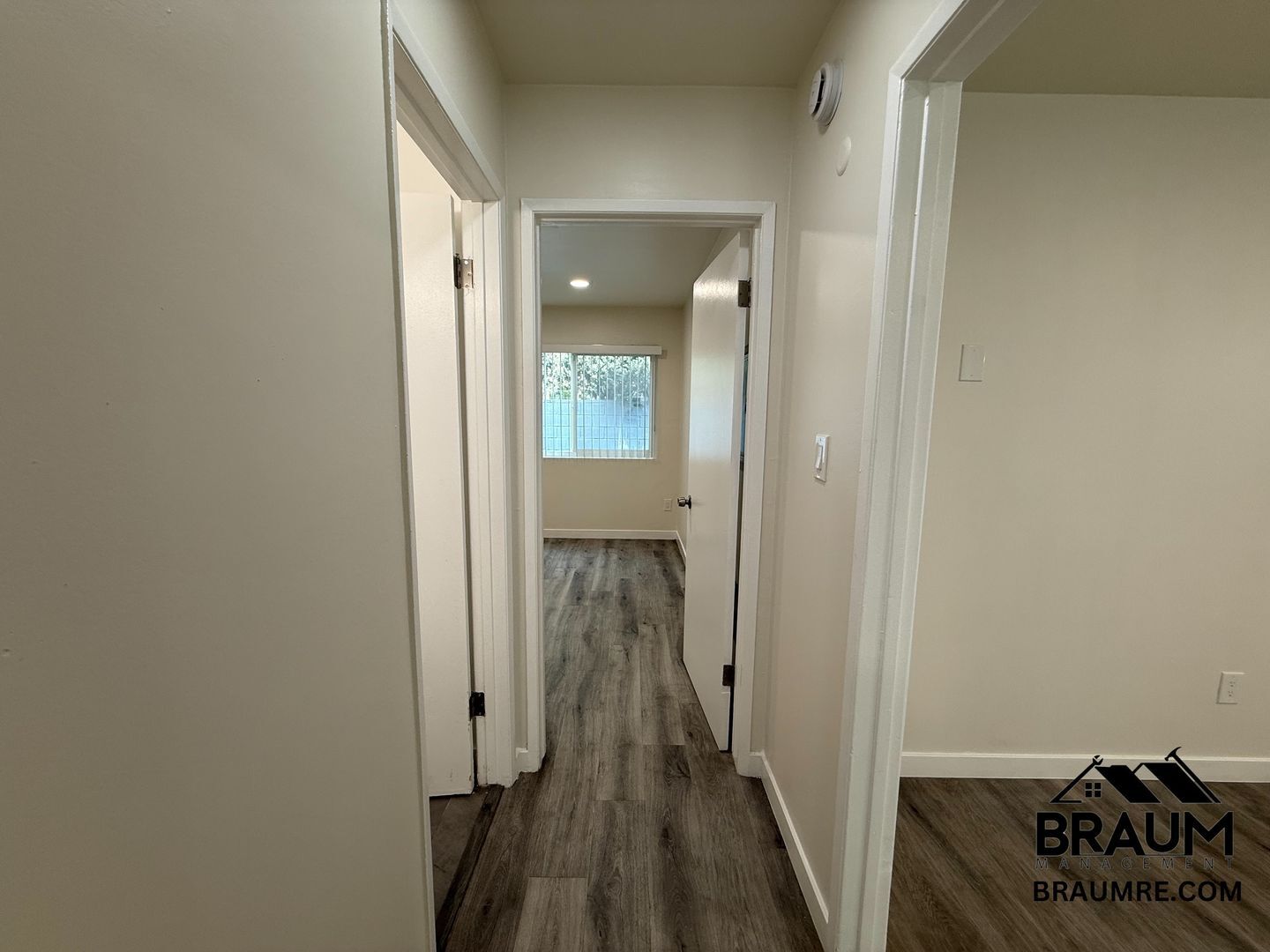 Building Photo - 5611 Fulcher Ave