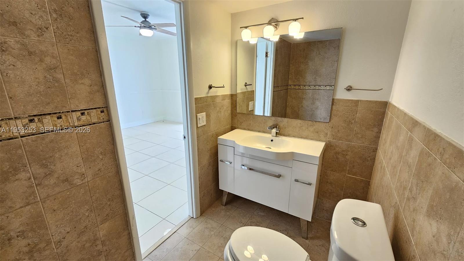 Building Photo - 3745 NE 171st St