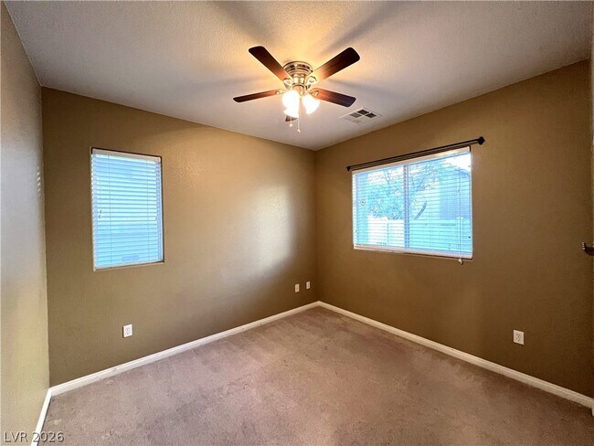 Building Photo - 8154 Sandy Slope Ct