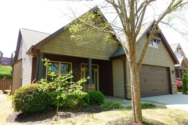 Building Photo - 210 Windthistle Dr