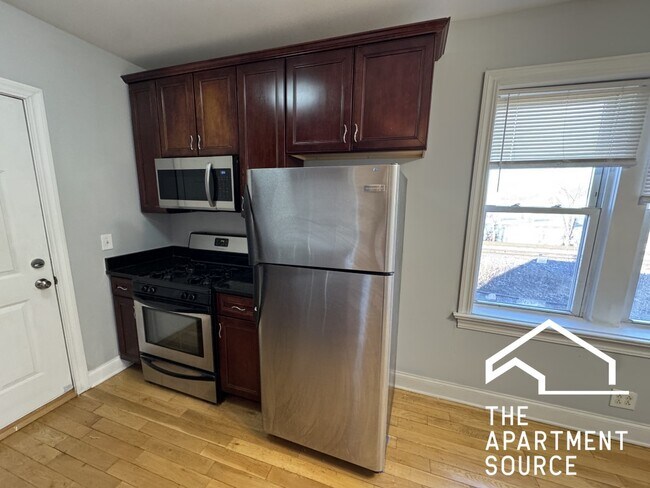 Building Photo - 4564 W George St