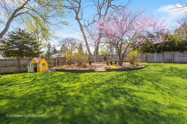 Building Photo - 804 S President St