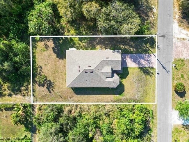 Building Photo - 2802 40th St SW