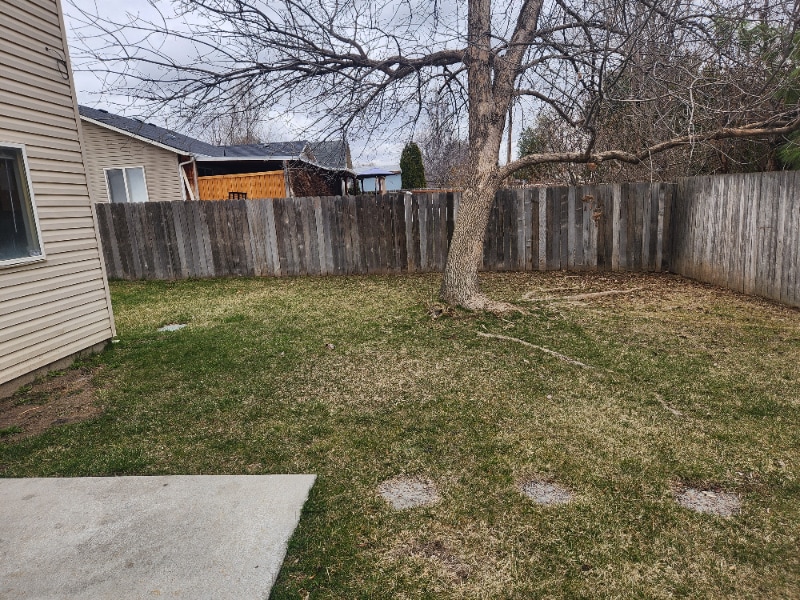 Building Photo - 1427 W Roberts Pl