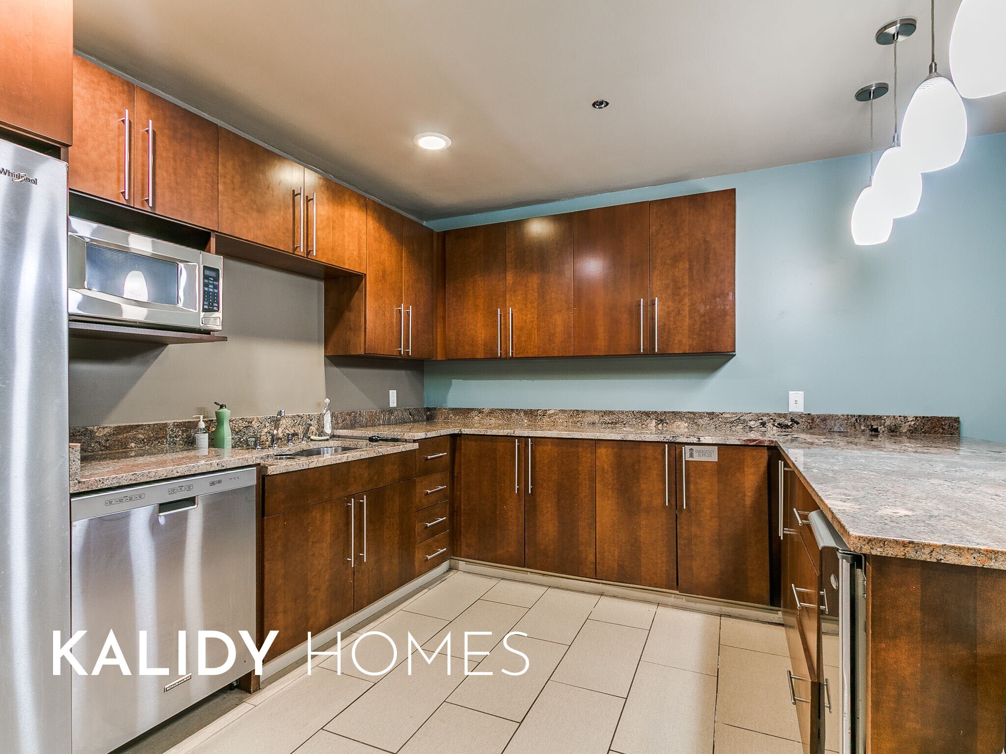 Building Photo - 5900 Mosteller Dr