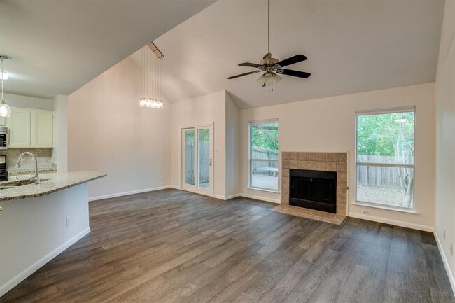 Building Photo - 13030 Staton Dr
