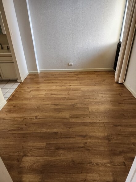 Building Photo - 320 Liliuokalani Ave