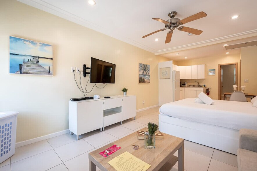 Building Photo - 316 Oregon St