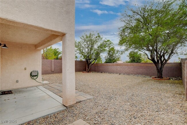Building Photo - 2264 Bull Lake Dr