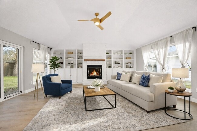 Building Photo - 602 W Castle Harbour Dr