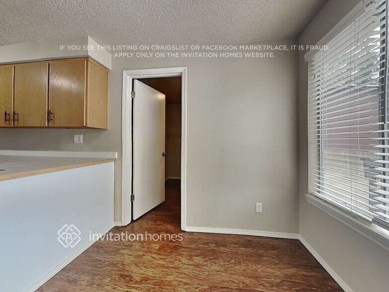 Building Photo - 2738 SW 323rd St