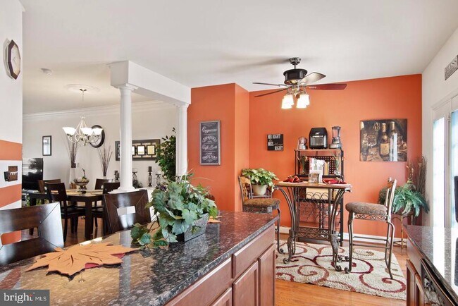 Building Photo - 2613 Glenriver Way