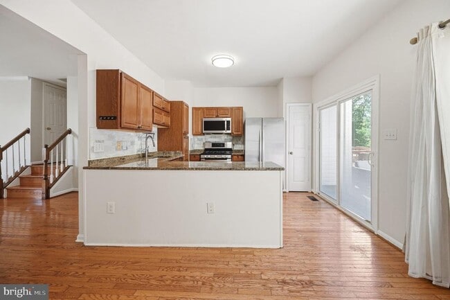 Building Photo - 7676 Helmsdale Pl