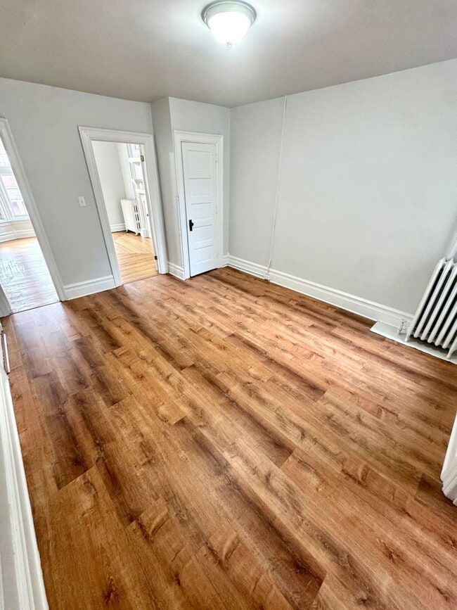 Building Photo - 1620-1/2 W Chew St