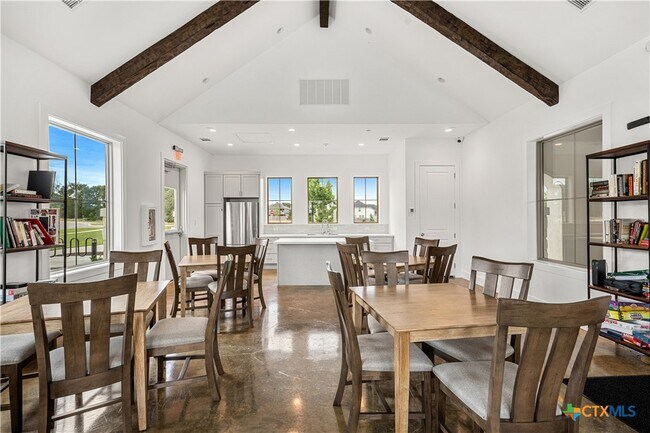 Building Photo - 112 Alpen Ct